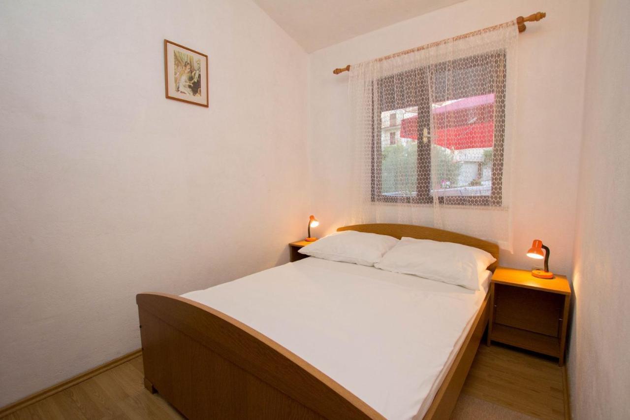 Apartments David - 20M From The Beach With Parking Trogir Exterior photo